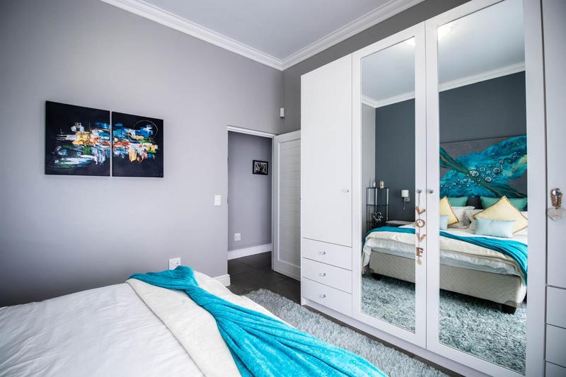 5 Bedroom Property for Sale in Myburgh Park Western Cape